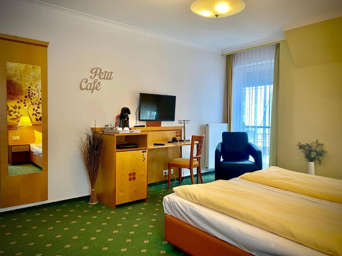 Querfurter Hof Hotel Bagian luar foto