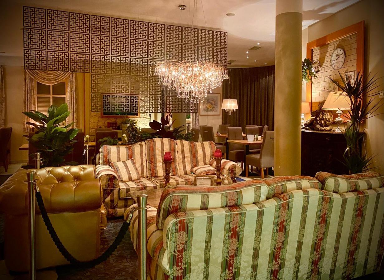 Querfurter Hof Hotel Bagian luar foto