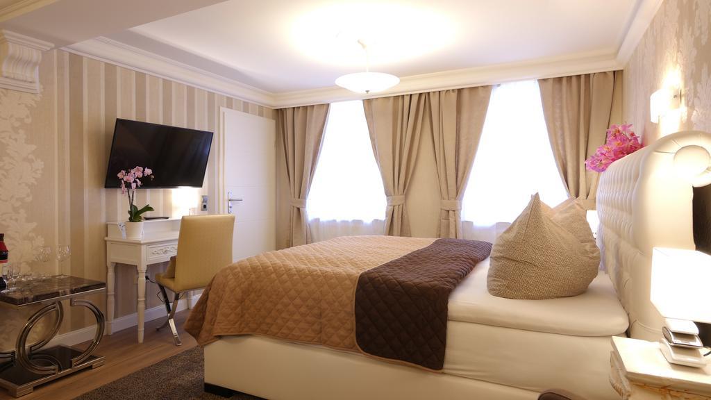 Querfurter Hof Hotel Bagian luar foto