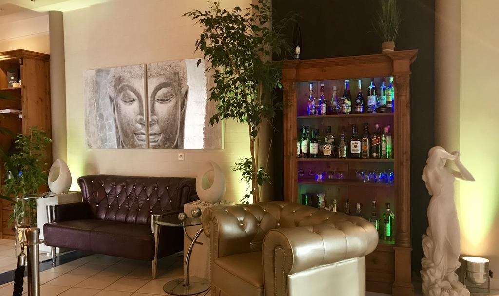 Querfurter Hof Hotel Bagian luar foto
